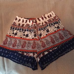 Adorable Shorts🌻